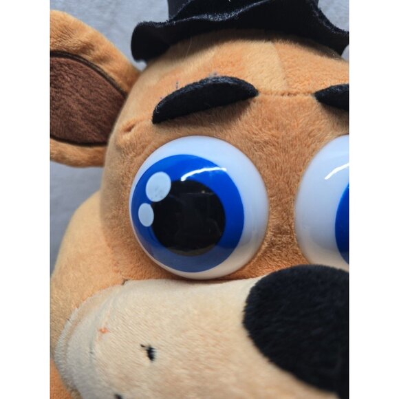 Five Nights At Freddys Fazbear Plush Toy Stuffed Animal 2017 Collectible 16" - Picture 2 of 14